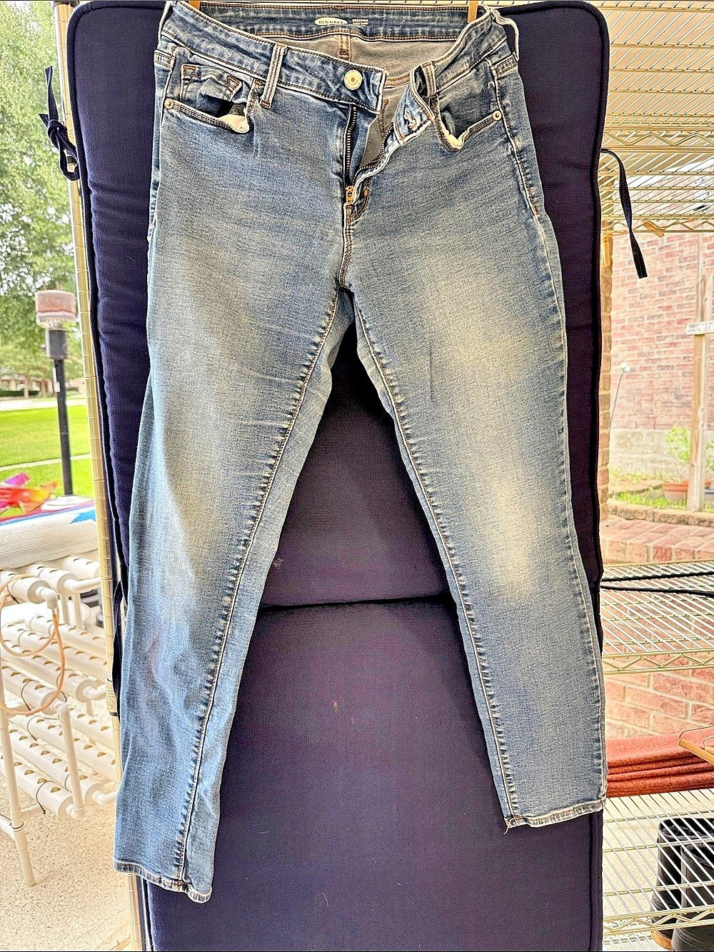 Old Navy Rockstar Super Skinny Low Rise Low Rise Skinny Jeans in Blue